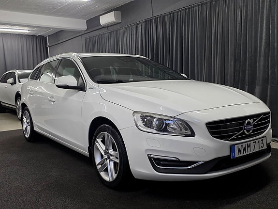 Volvo V60 3 of 5