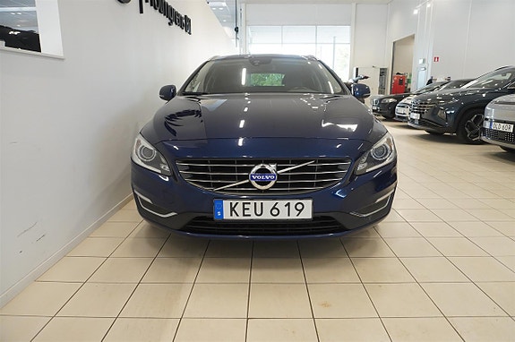 Volvo V60 4 of 5