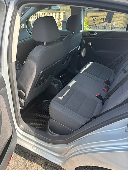 Volkswagen Golf Plus 8 of 8