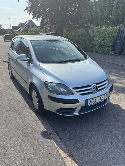 Volkswagen Golf Plus 5 of 8