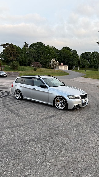 BMW 325d 5 of 5