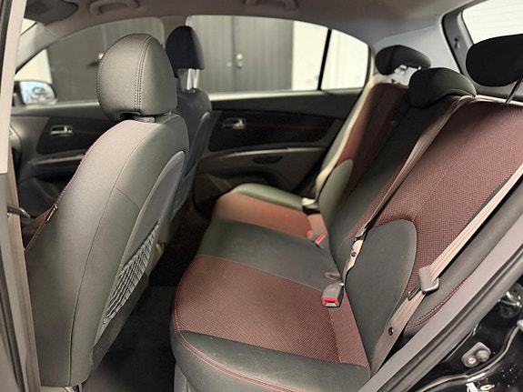 Kia Rio 8 of 15