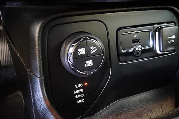 Jeep Renegade 18 of 22
