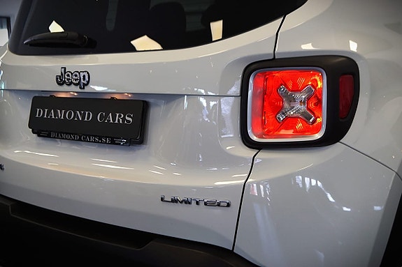 Jeep Renegade 5 of 5