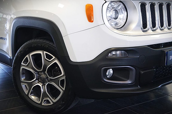 Jeep Renegade 8 of 22