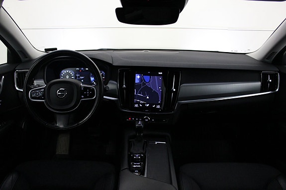 Volvo V90 13 of 21