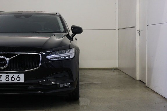 Volvo V90 4 of 21