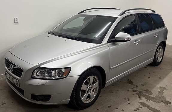 Volvo V50 4 of 9