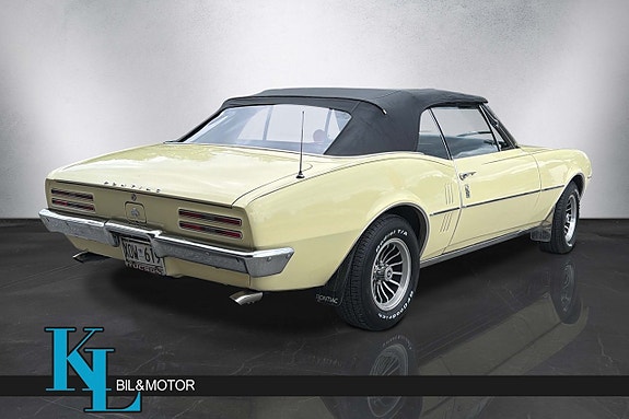 Pontiac Firebird 3 of 5