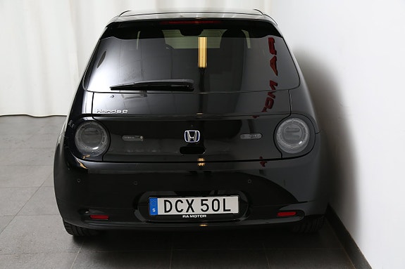 Honda e 7 of 22