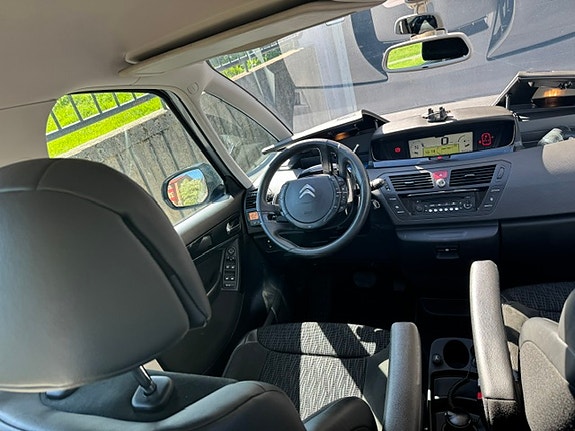 Citroen Grand C4 Picasso 13 of 17