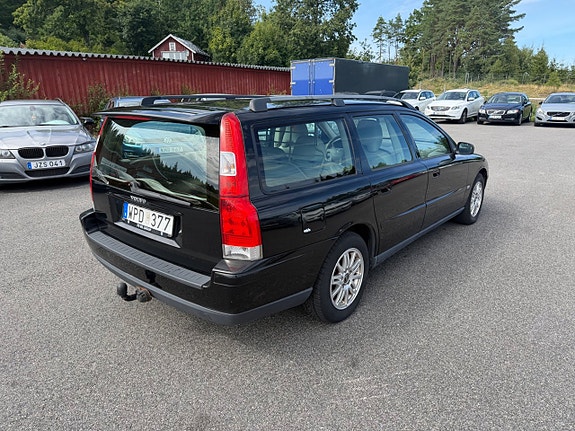 Volvo V70 5 of 21