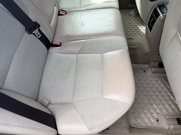 Volvo V70 12 of 21