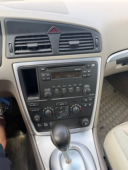 Volvo V70 16 of 21