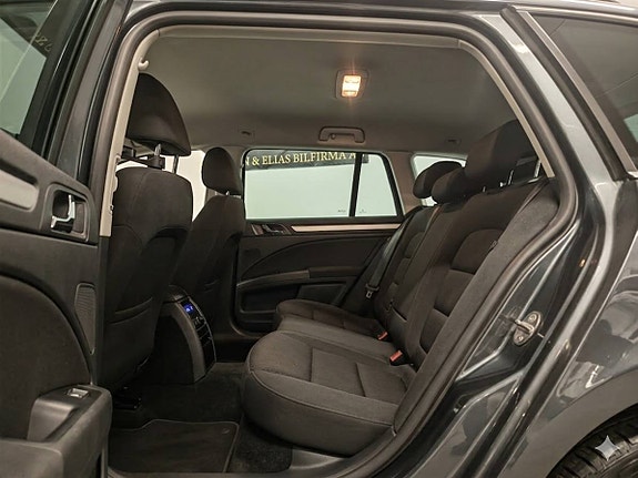Skoda Superb 8 of 15