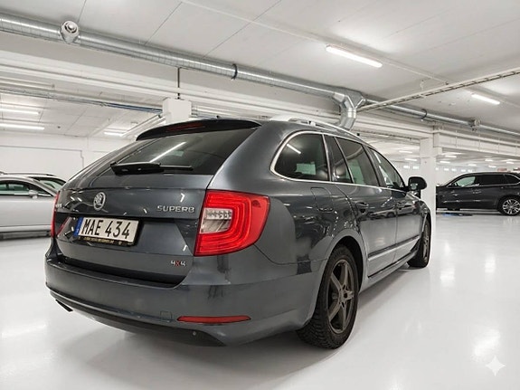 Skoda Superb 4 of 5