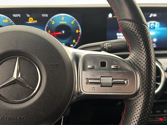 Mercedes-Benz CLA200 d 18 of 30