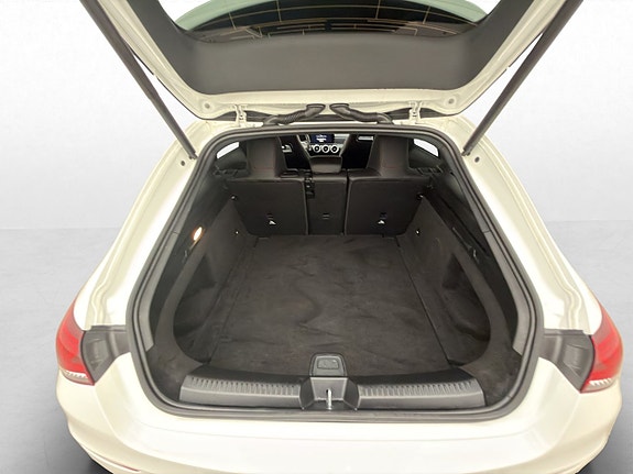 Mercedes-Benz CLA200 d 29 of 30