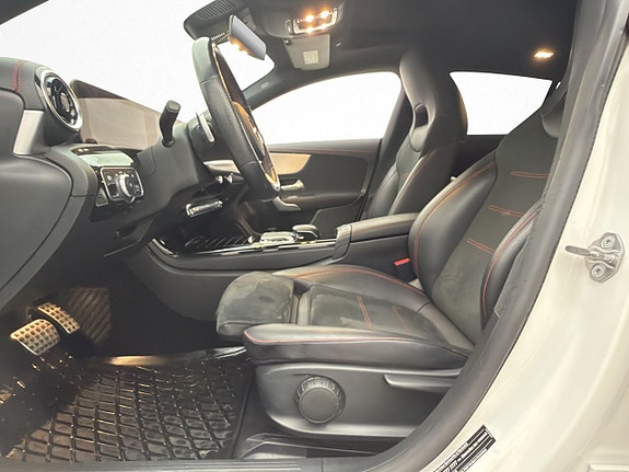 Mercedes-Benz CLA200 d 11 of 30