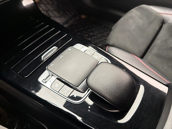Mercedes-Benz CLA200 d 25 of 30