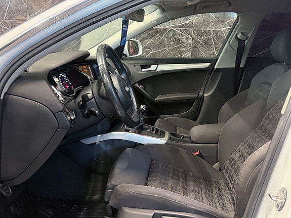 Audi A4 13 of 19