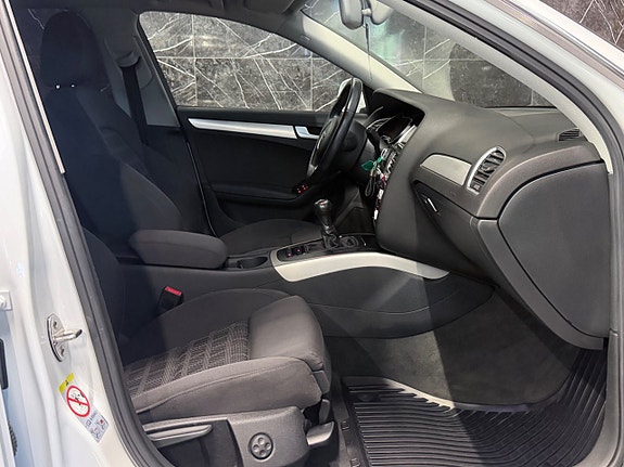 Audi A4 15 of 19