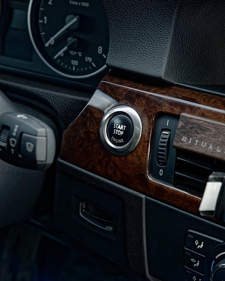 BMW 325i 18 of 30