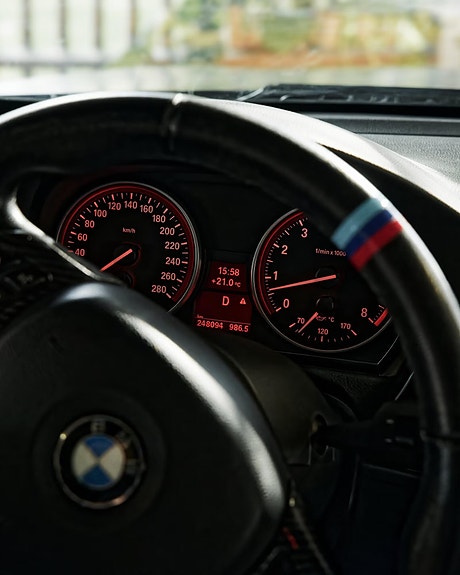 BMW 325i 22 of 30