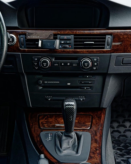 BMW 325i 13 of 30