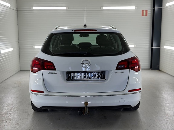 Opel Astra 9 of 20