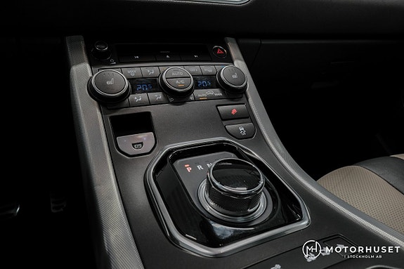 Land Rover Range Rover Evoque 16 of 21