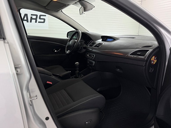 Renault Megane 18 of 24
