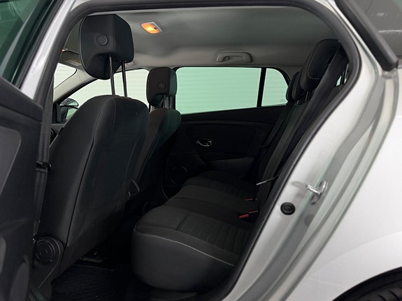 Renault Megane 19 of 24