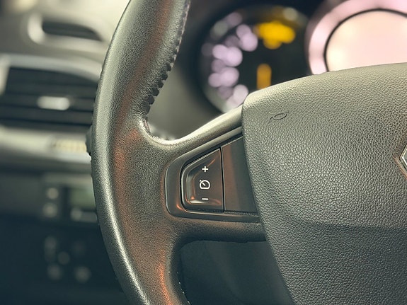 Renault Megane 16 of 24
