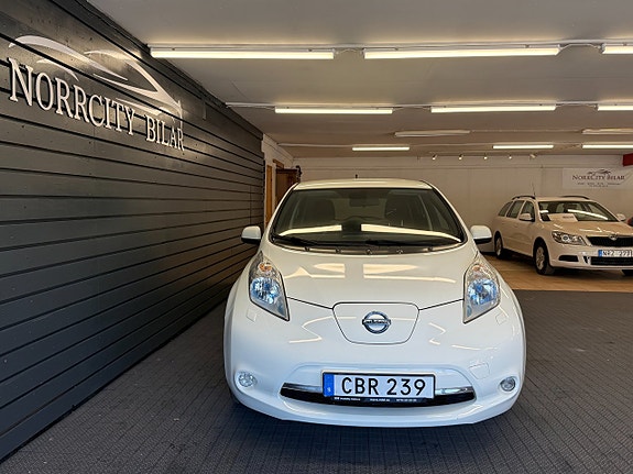 Nissan Leaf 4 of 5