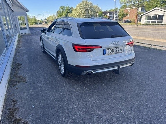 Audi A4 allroad 4 of 5