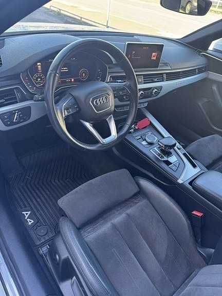 Audi A4 allroad 2 of 5
