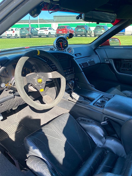 Chevrolet Corvette 9 of 9