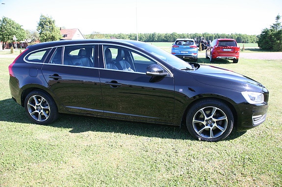 Volvo V60 6 of 25