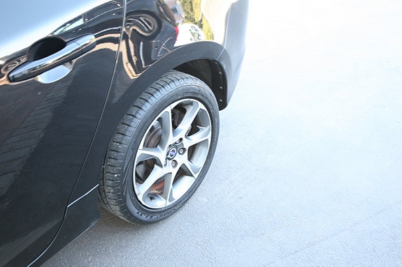 Volvo V60 23 of 25
