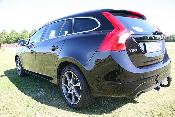 Volvo V60 9 of 25