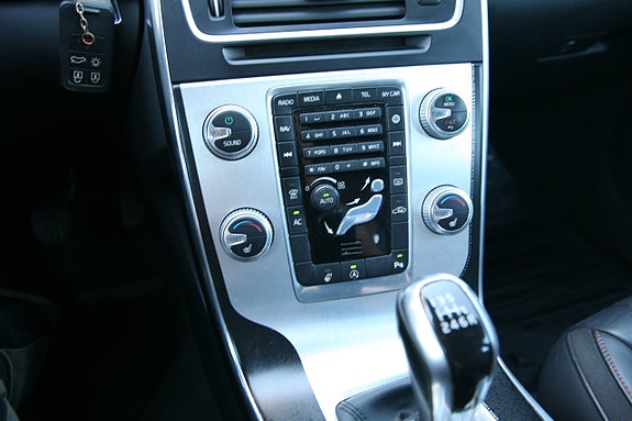 Volvo V60 15 of 25