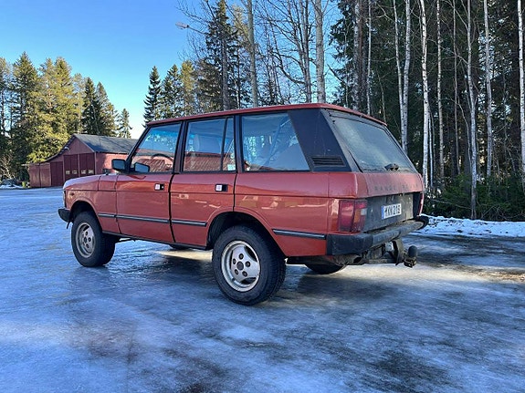 Land Rover Range Rover 2 of 5
