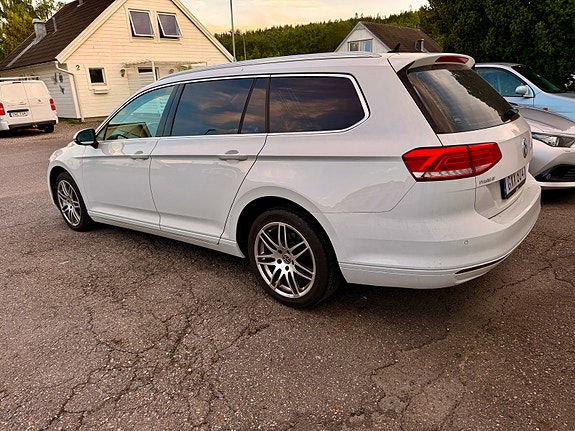 Volkswagen Passat 4 of 5