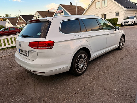 Volkswagen Passat 3 of 5