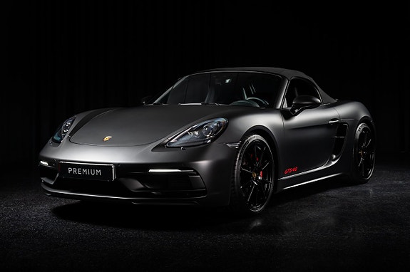 Porsche 718 Boxster GTS 2 of 5