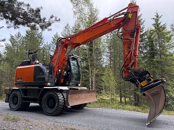 Hitachi ZX 145 W-6 hjulgrävare 1.095.000:-+m ZX145w-6