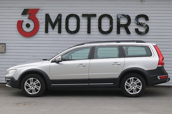 Volvo XC70 3 of 5