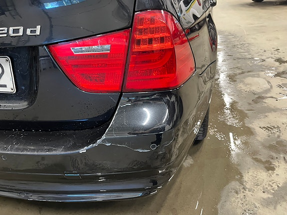 BMW 320d 13 of 14