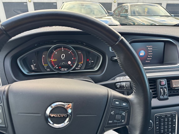 Volvo V40 Cross Country 10 of 10
